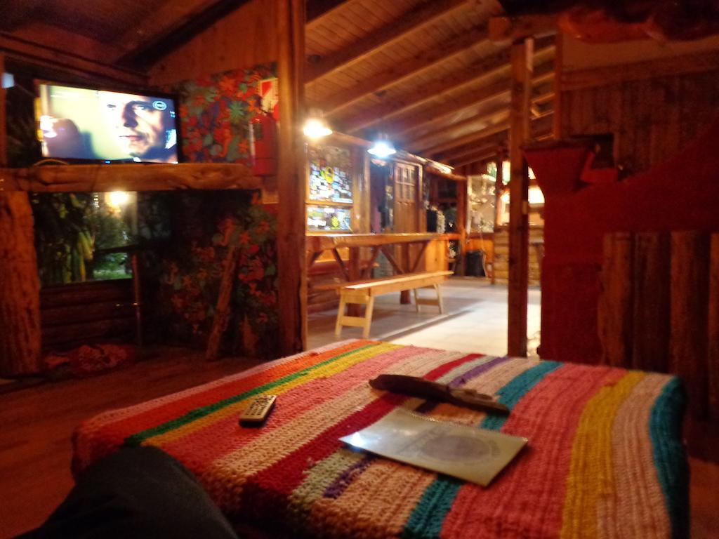 Wood House Hostel San Carlos de Bariloche Extérieur photo