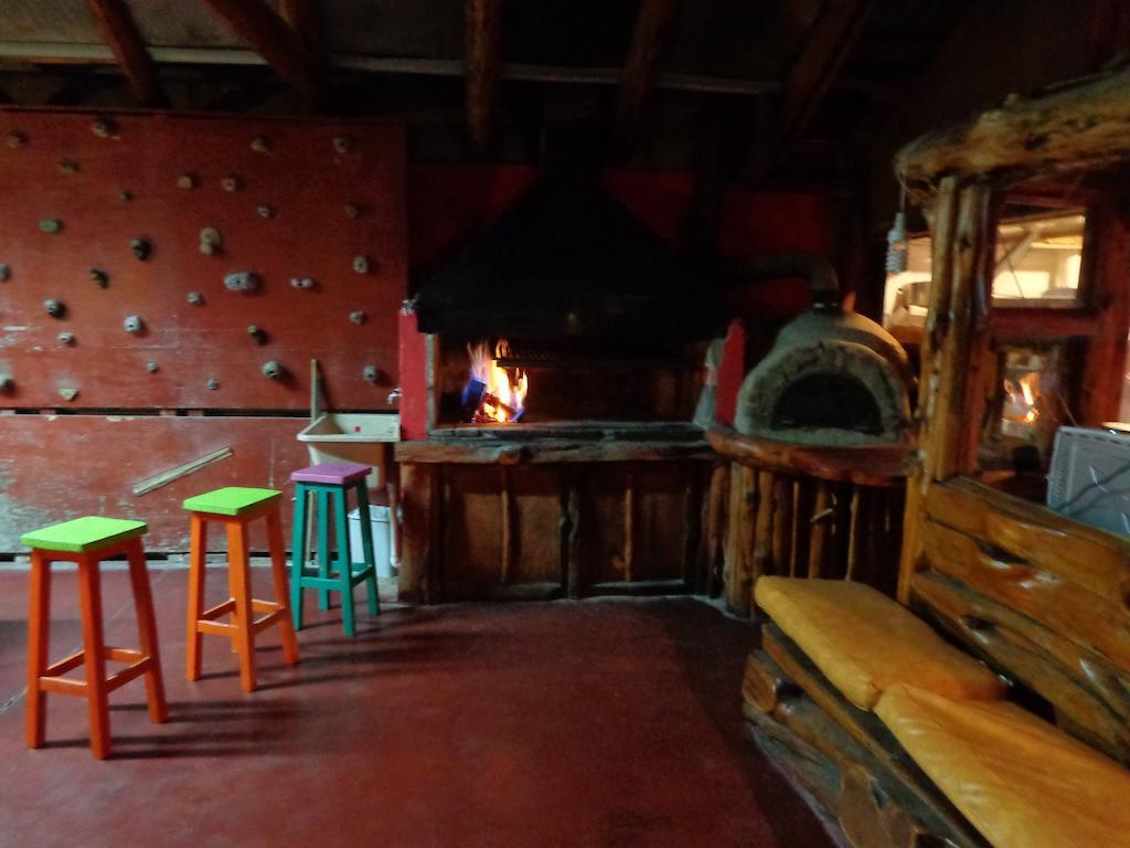 Wood House Hostel San Carlos de Bariloche Extérieur photo